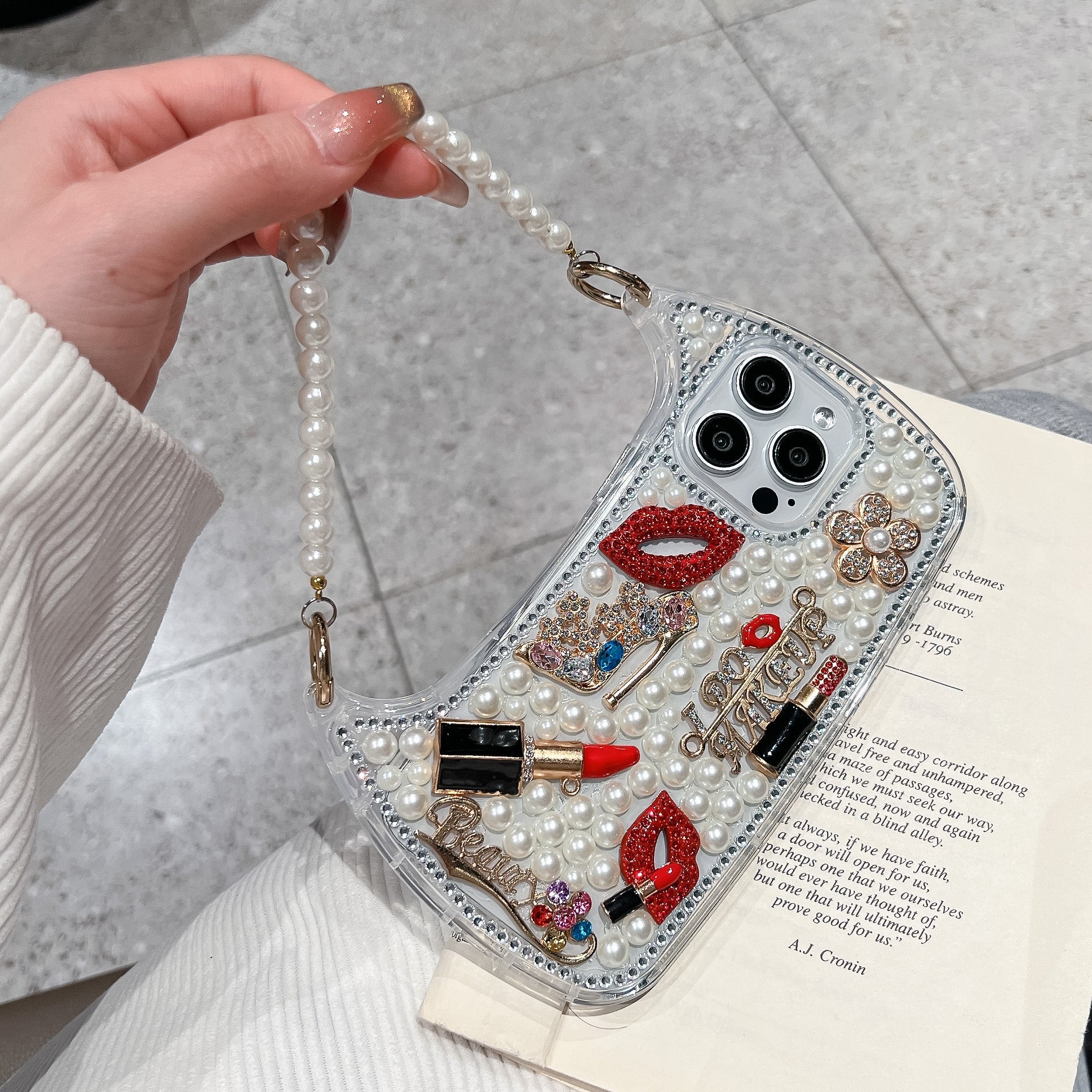 beauty-makeup-bag-silicon-phone-cases-for-iphone