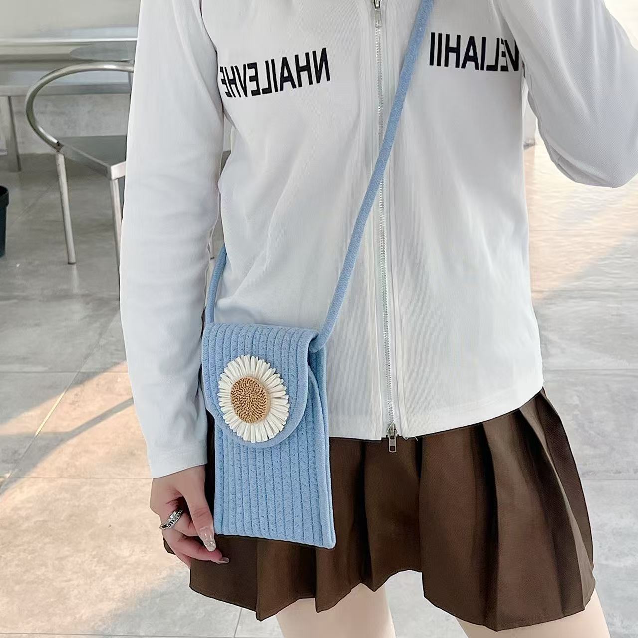 Stylish Flower Jute Sling Bag Silicon Phone Cases