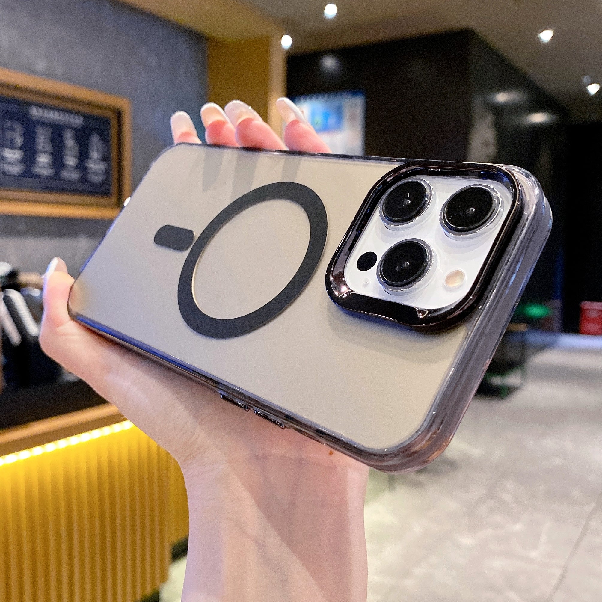 Black Luxury Smoky Phone Case With Magsafe