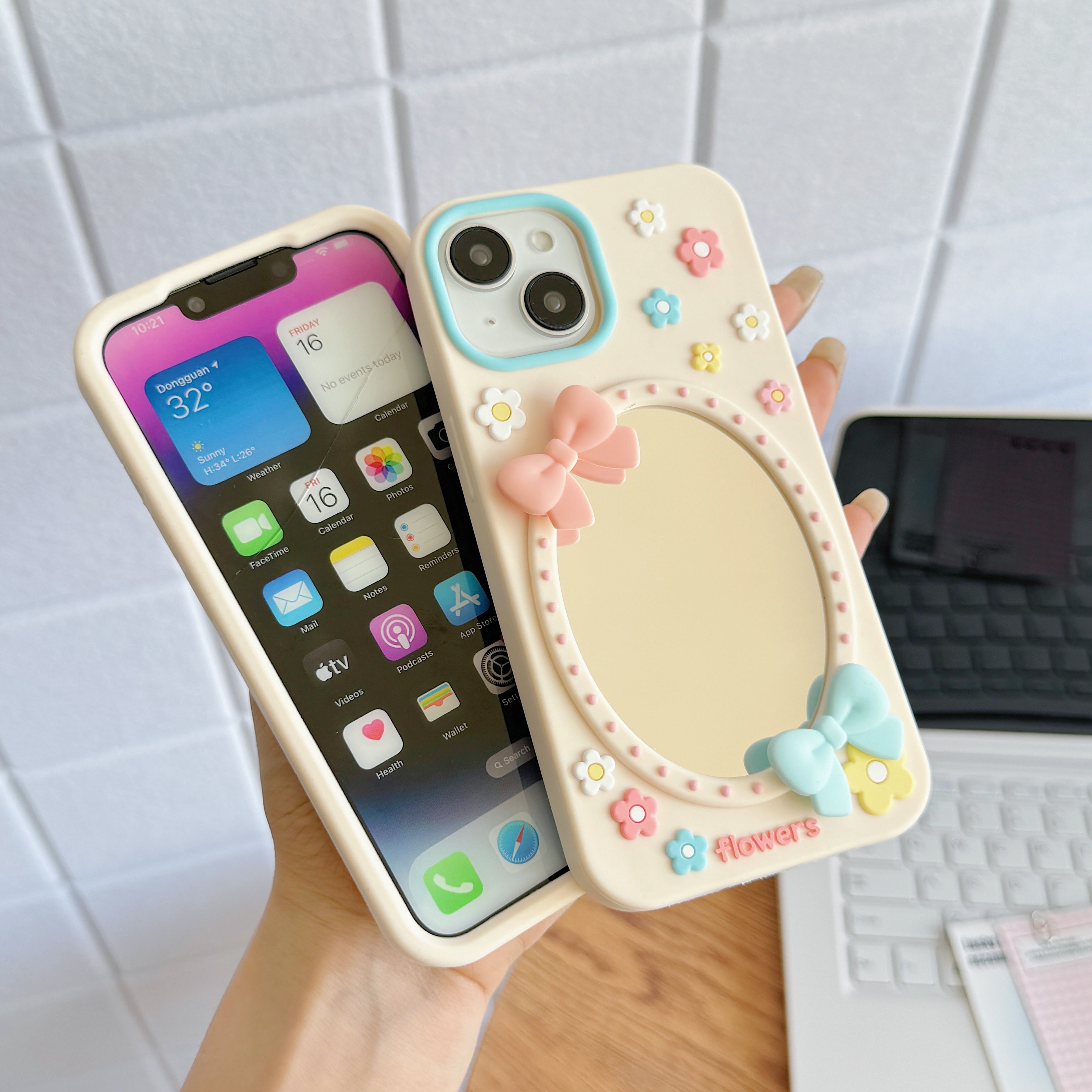 Soft Girl Aesthetic Mirror With Luxury Flower & Bow Phone Case